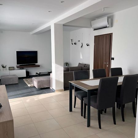 Apartment Spanjol Banjol Ngoại thất bức ảnh